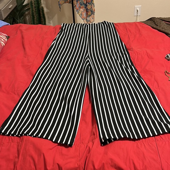 Jumpsuit - Picture 4 of 6